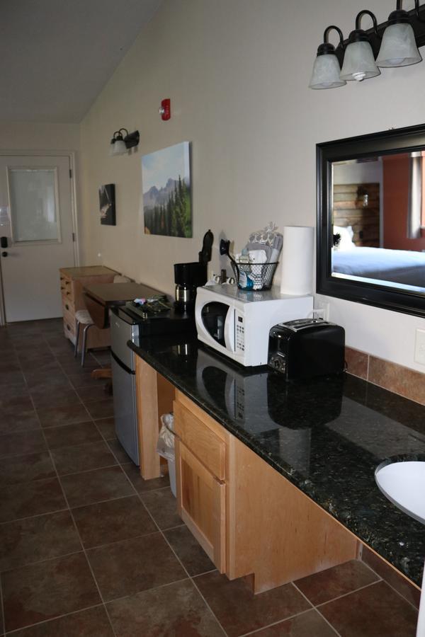 Hidden Canyon Retreat Baker ภายนอก รูปภาพ